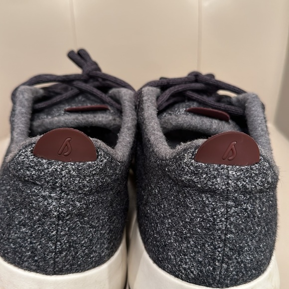 All Birds wool runner sneaker. Worn in decent condition - Picture 6 of 6